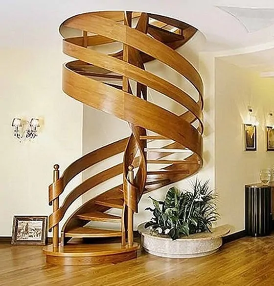 escada caracol de madeira moderna