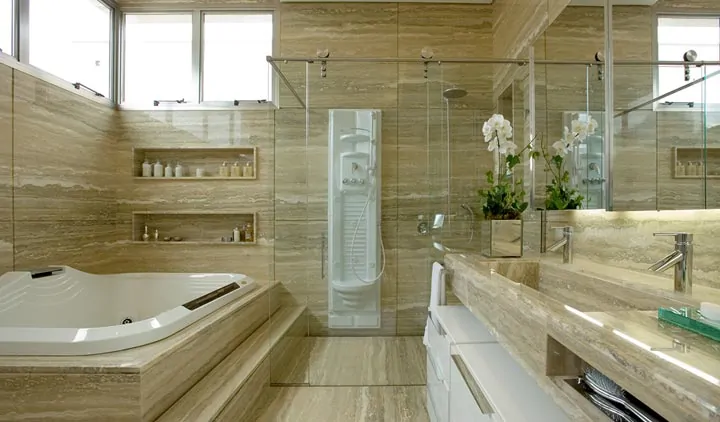 20 banheiro de marmore com banheira