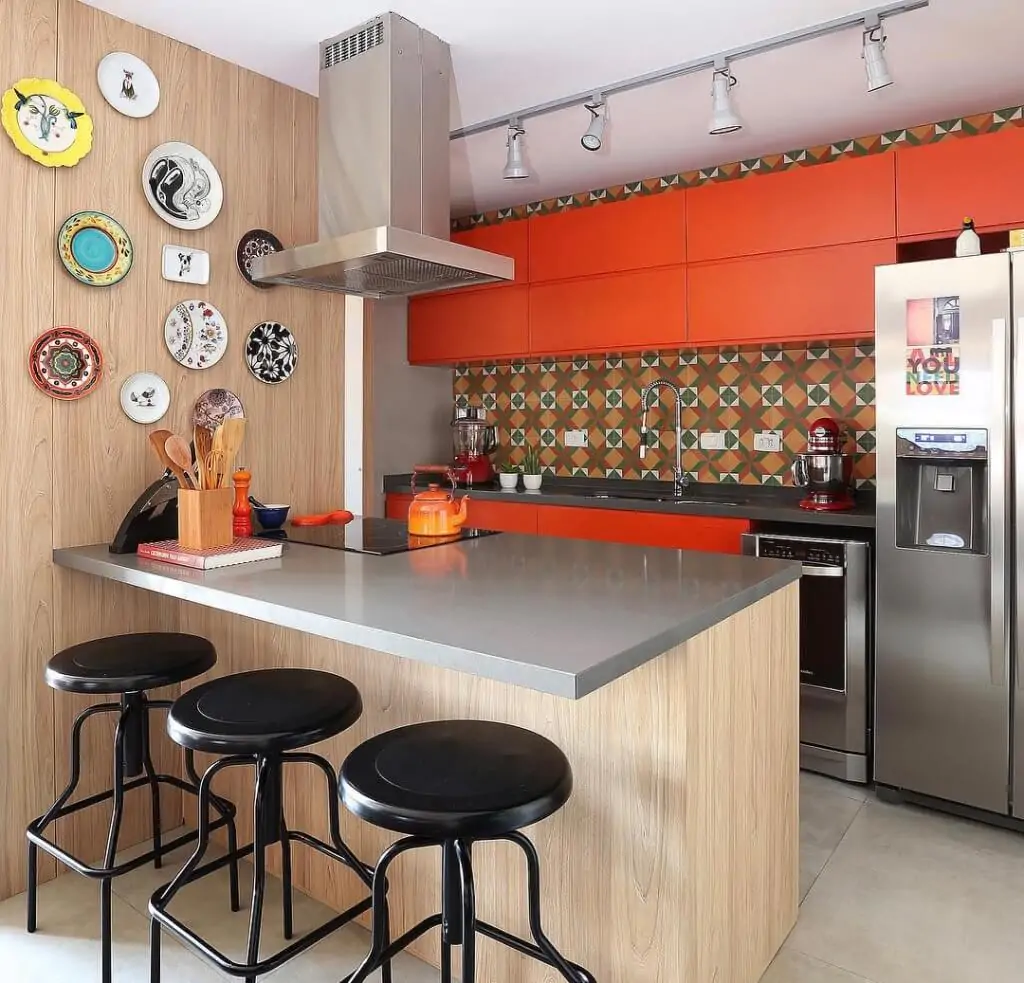 Já pensou em ter uma cozinha super moderna com móveis laranja?